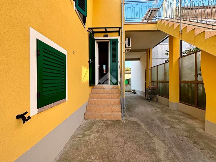 Appartamento bilocale in vendita in Via della Vela, Ravenna