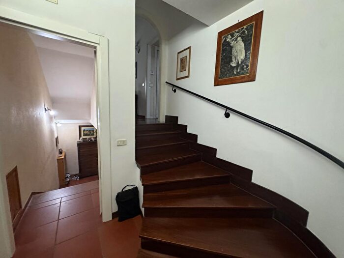 Casa con 15 locali in vendita in Via Ceccano, Frosinone