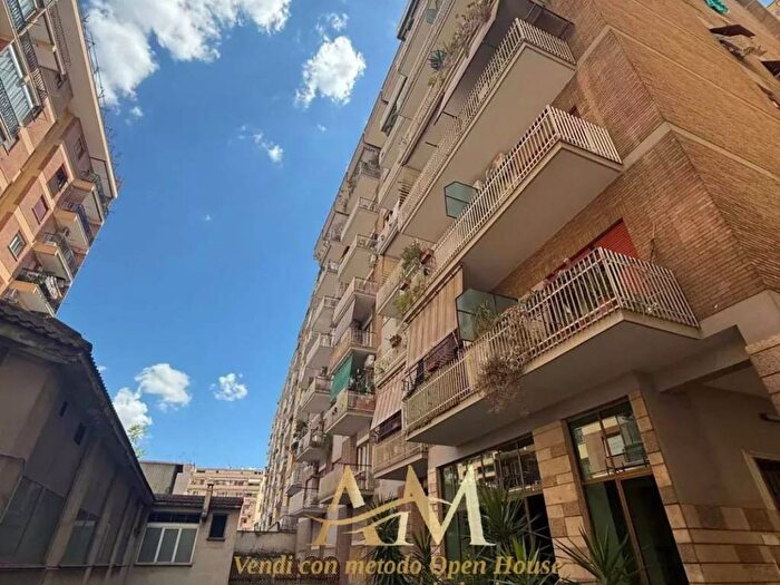Appartamento trilocale in affitto in Via Giuseppe Rondinini, Casal Bruciato, Roma