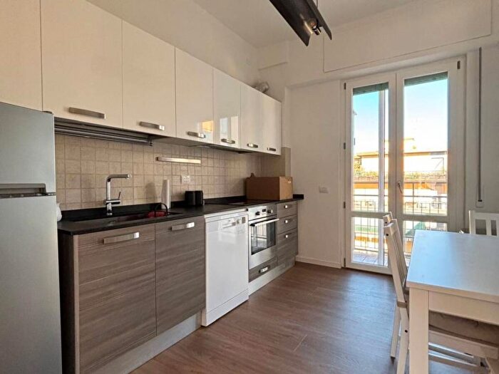 Appartamento con 5 locali in affitto in Via Salvi Cristiani, Coverciano, Firenze