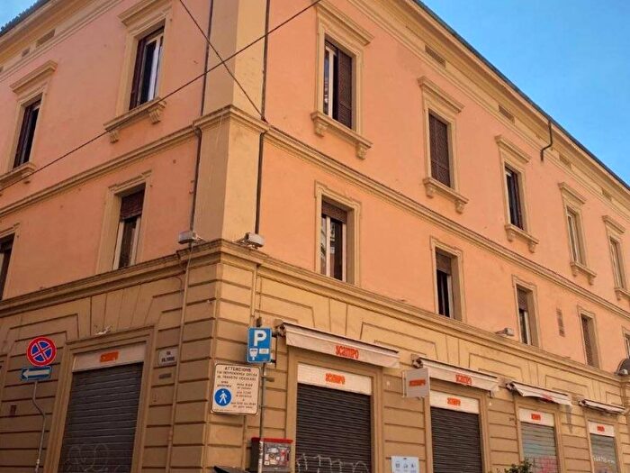 Appartamento monolocale in affitto in Via Galliera, Centro Storico, Bologna