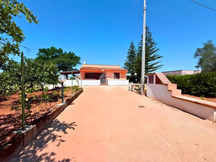 Casa con 6 locali in vendita in Via Sp, Nardo'