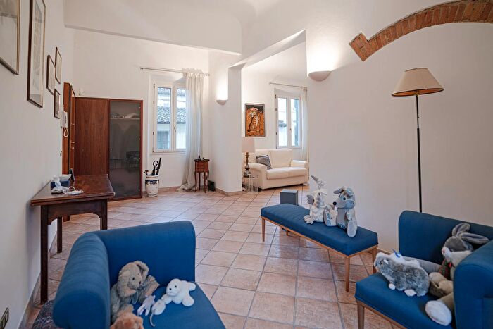 Appartamento quadrilocale in vendita in Via Gioacchino Rossini, Firenze