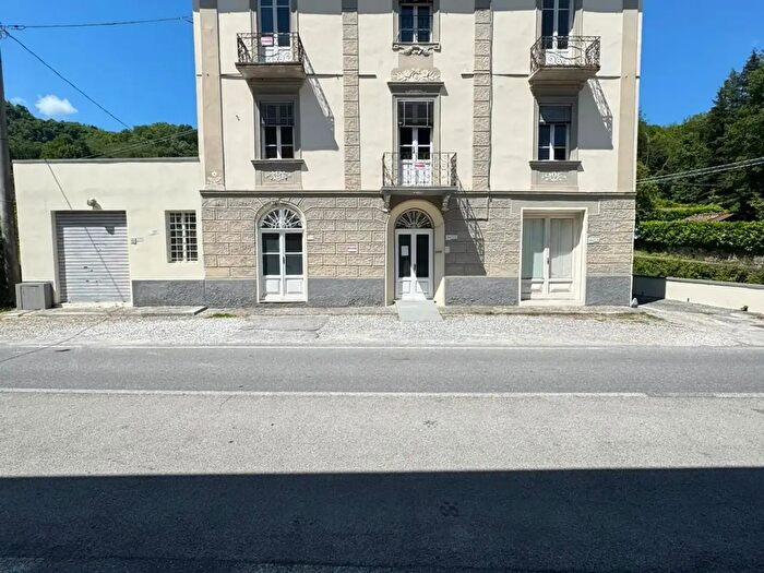 Appartamento quadrilocale in vendita in Pescaglia
