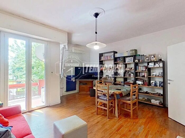 Appartamento trilocale in vendita in Via Quarto, Brugherio