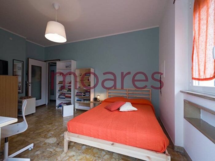 Appartamento trilocale in affitto in Via Melchiorre Gioia, Centrale, Milano