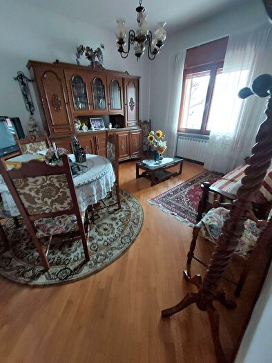 Casa con 5 locali in vendita in Riccione