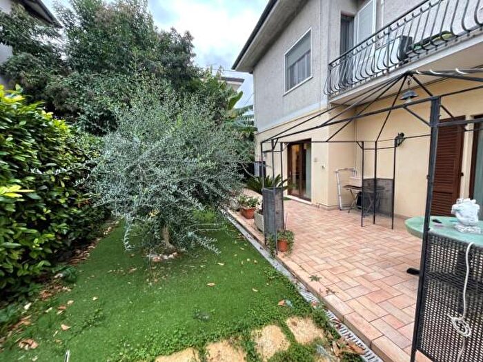 Appartamento quadrilocale in vendita in Via Capitano Elia, Civitanova Marche