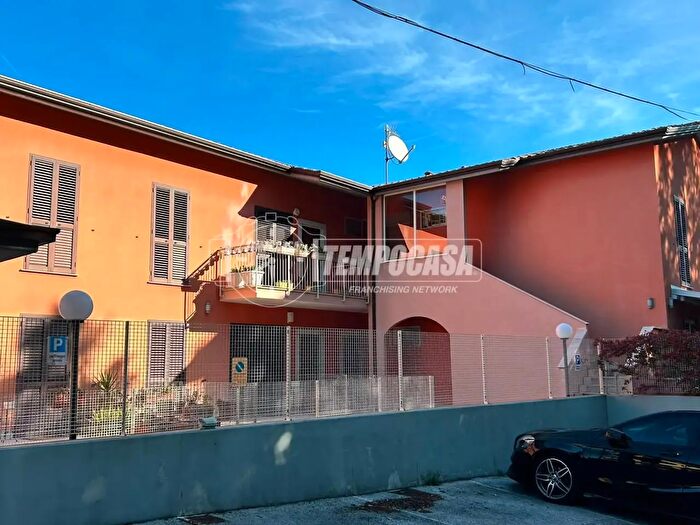 Appartamento trilocale in vendita in Via Polverigi, Offagna