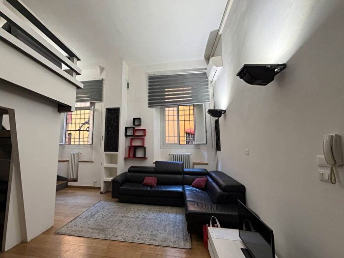 Appartamento trilocale in affitto in Via de Carbonesi, Centro Storico, Bologna