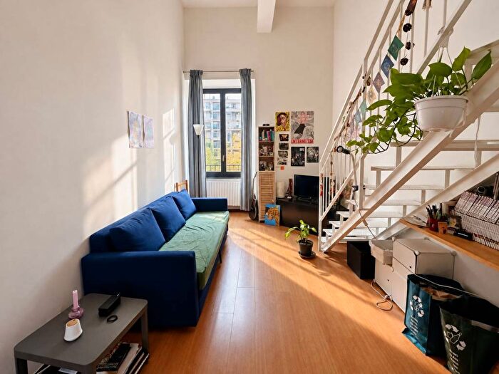 Appartamento bilocale in affitto in Alzaia Naviglio Pavese, Navigli Darsena, Milano