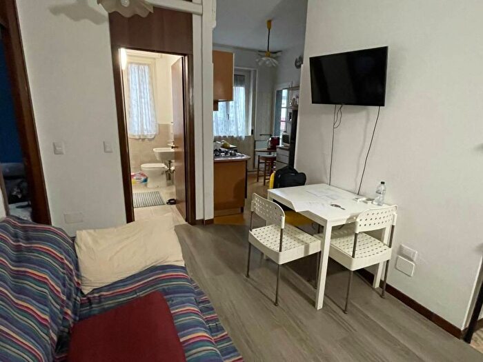 Appartamento bilocale in affitto in Via Marcona, Piave Tricolore, Milano