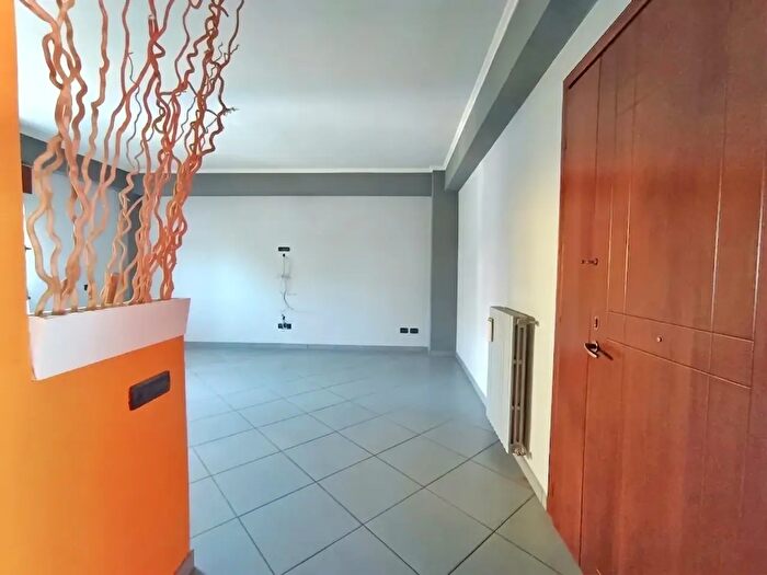 Appartamento trilocale in vendita in Via San Lucia, Solofra