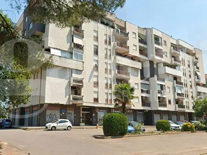 Appartamento con 6 locali in vendita in Via Verdi, Rende