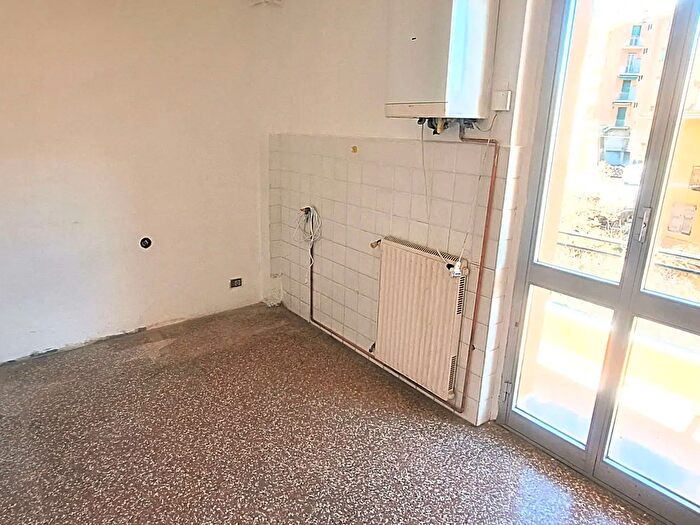 Appartamento con 5 locali in affitto in Via Campomorone, Genova