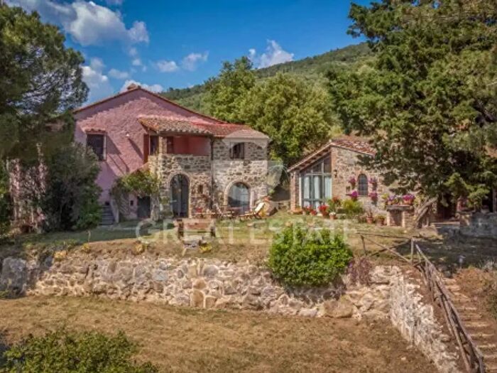 Casa con 6 locali in vendita in Località Torraccia, Tuoro Sul Trasimeno