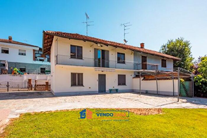 Casa quadrilocale in vendita in Strada Orti b, Bra