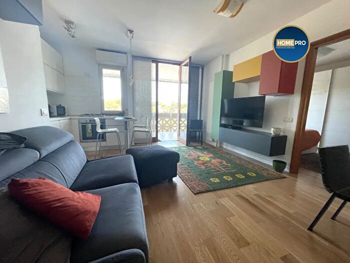 Appartamento bilocale in affitto in Via Raffaele Conforti, Roma