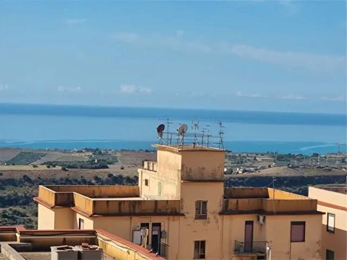 Appartamento quadrilocale in vendita in Via Acrone, Agrigento