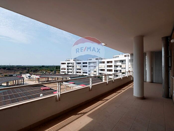 Appartamento bilocale in vendita in Strada Provinciale ModugnoCarbonara, Bari