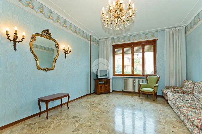 Appartamento quadrilocale in vendita in Via Volturno, Bra