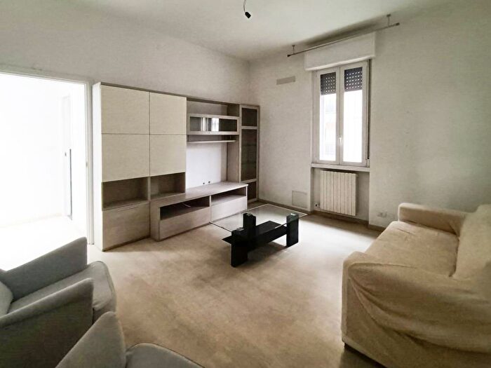 Appartamento trilocale in affitto in Via Aristotile Fioravanti, Paolo Sarpi, Milano