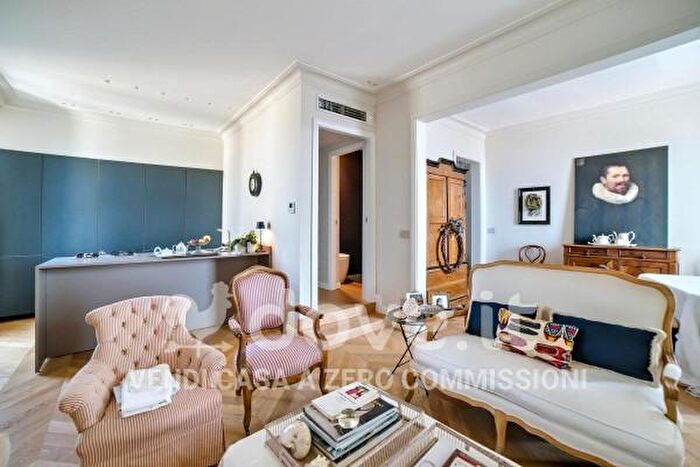 Appartamento quadrilocale in vendita in Via Sciarelle, Acireale