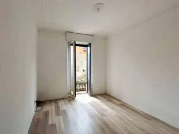 Appartamento trilocale in vendita in Via Losanna, Milano