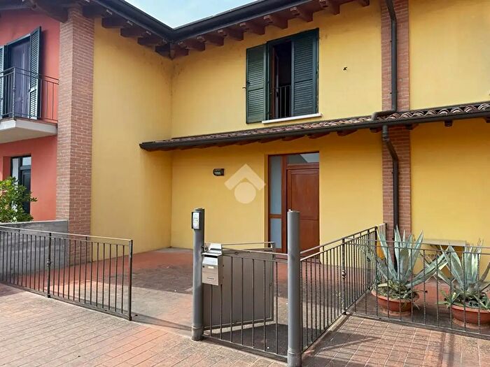 Casa quadrilocale in vendita in Via Roma, Borgo San Giacomo