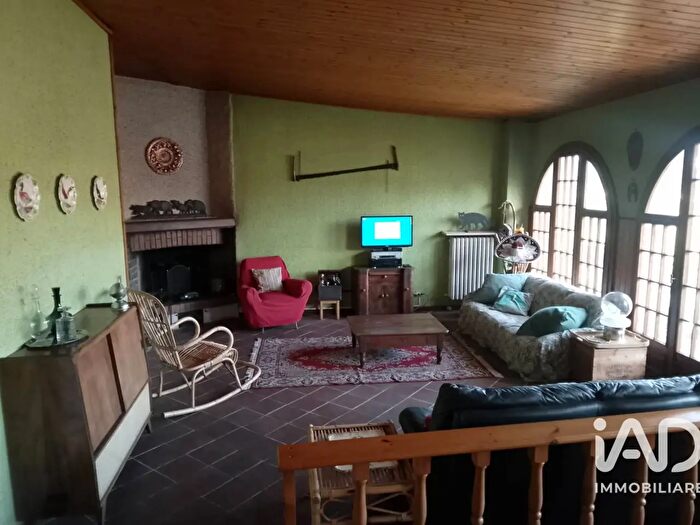 Casa con 10 locali in vendita in Via Roa, Niella Tanaro