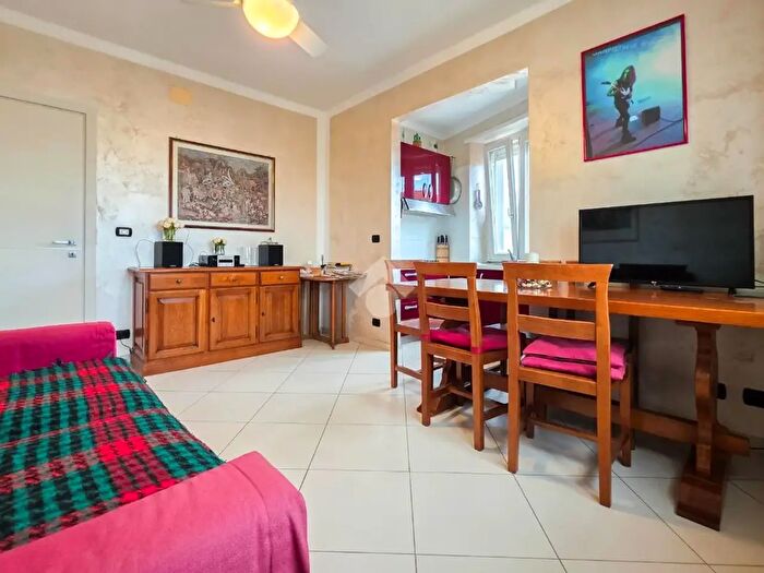 Appartamento bilocale in vendita in Largo Cardinal Massaia, Torino