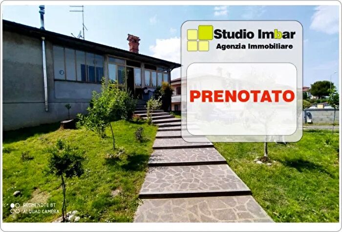 Casa quadrilocale in vendita in Casale Cremasco Vidolasco