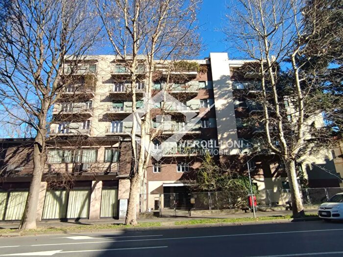 Appartamento trilocale in vendita in Viale Baluardo Lamarmora, Novara