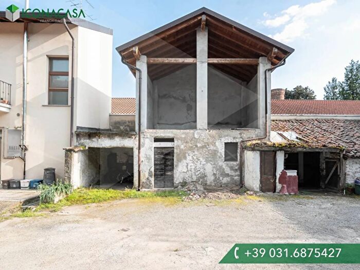 Appartamento bilocale in vendita in Via Negroni, Carugo