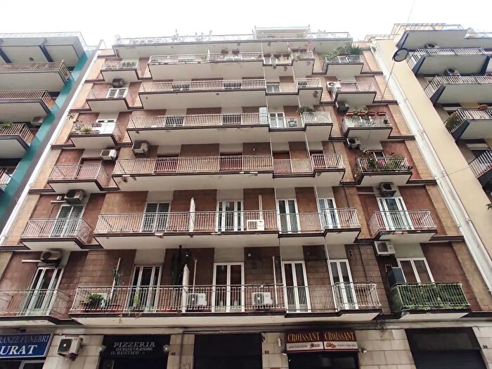 Appartamento quadrilocale in vendita in Via Quintino Sella, Bari