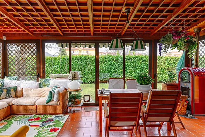 Casa con 8 locali in vendita in Barberino di Mugello, Barberino Di Mugello