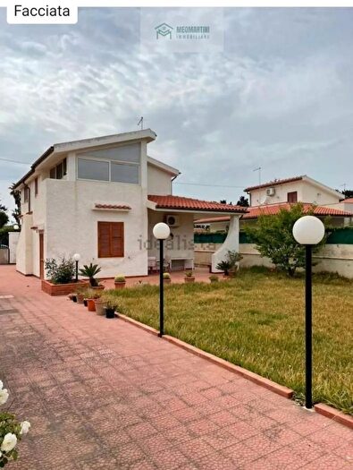 Casa con 6 locali in vendita in Siracusa