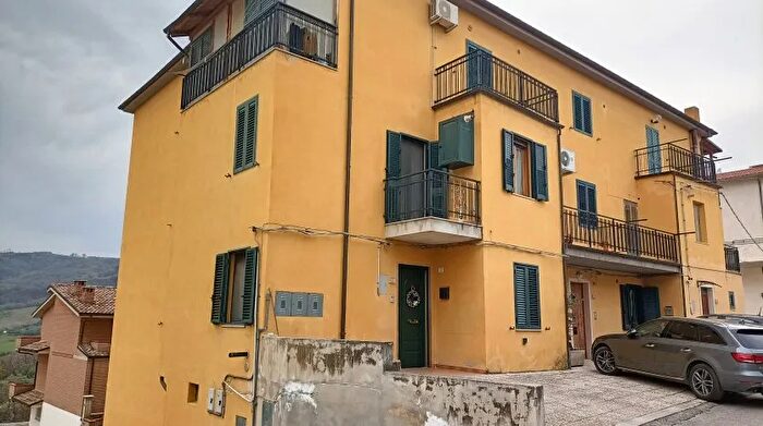 Appartamento trilocale in vendita in Via Gabriele Pepe San Giuliano di Puglia, San Giuliano Di Puglia