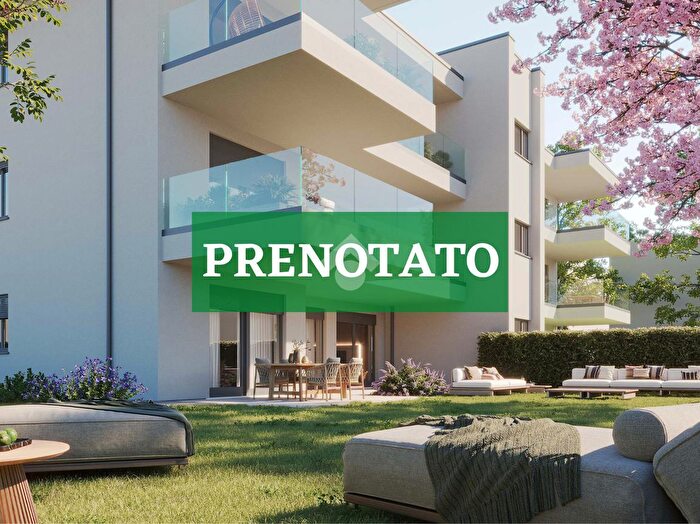 Appartamento quadrilocale in vendita in Via Montello, Treviglio