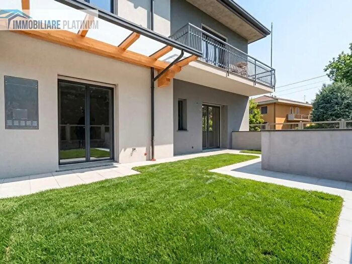 Appartamento bilocale in vendita in Edmondo De Amicis, Giussano