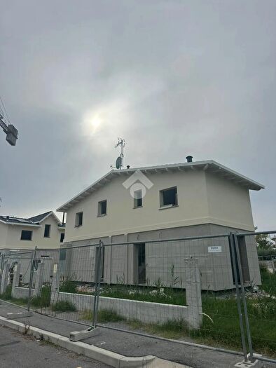 Casa trilocale in vendita in Via Galeata, Ravenna