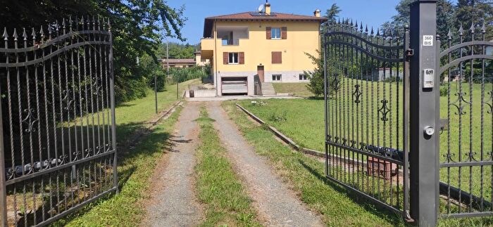 Casa con 12 locali in vendita in Strada Rocca Grimalda Ovada, Ovada