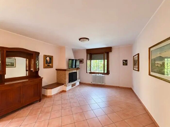 Casa quadrilocale in vendita in Carpi