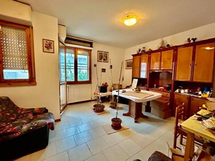 Casa con 5 locali in vendita in Via Pasubio, Pesaro