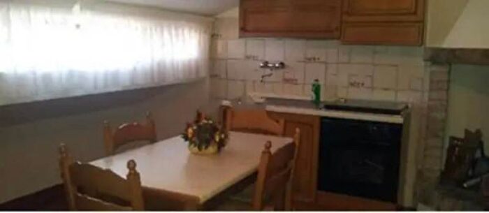 Appartamento monolocale in vendita in Via Martiri di Via Fani, Acqualagna