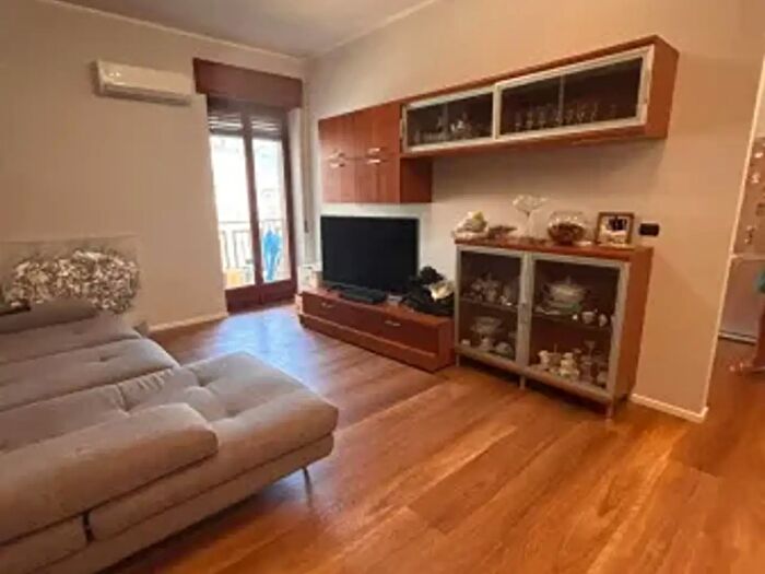 Appartamento trilocale in vendita in Viale Teracati, Siracusa