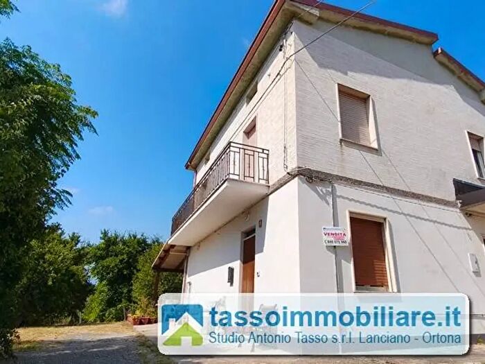 Casa con 6 locali in vendita in Ortona