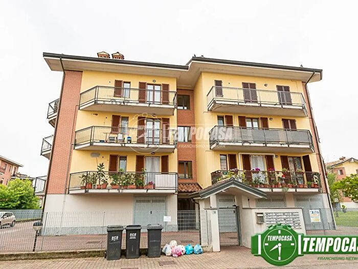 Appartamento trilocale in vendita in Via Monsignor Quaini, Spino DAdda
