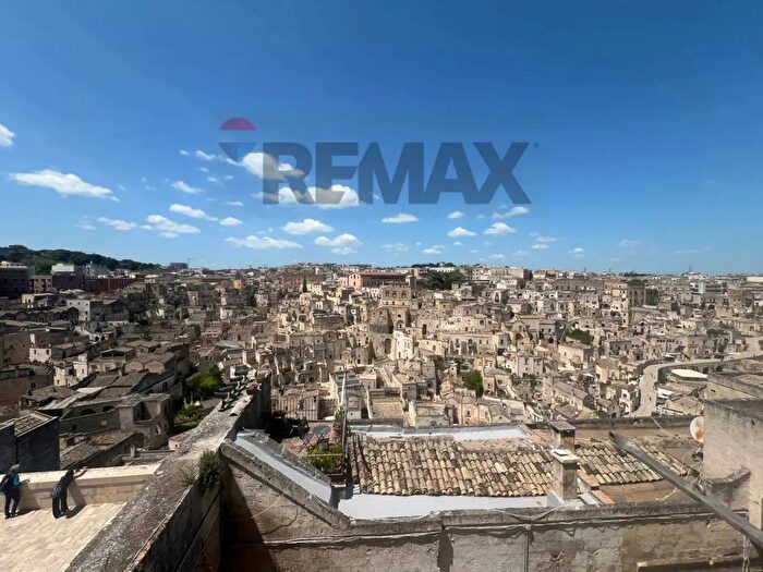 Appartamento trilocale in vendita in Matera
