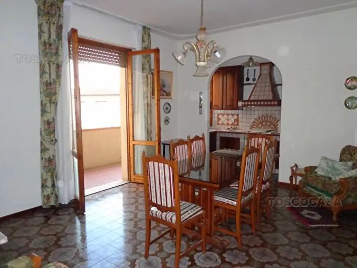 Appartamento con 7 locali in vendita in Fucecchio